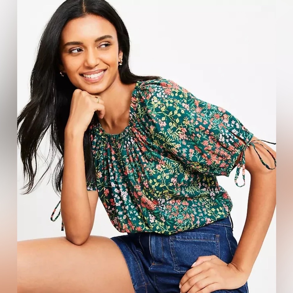 NWT LOFT Floral Garden Tie Cuff Top Green Size Small 100% Cotton